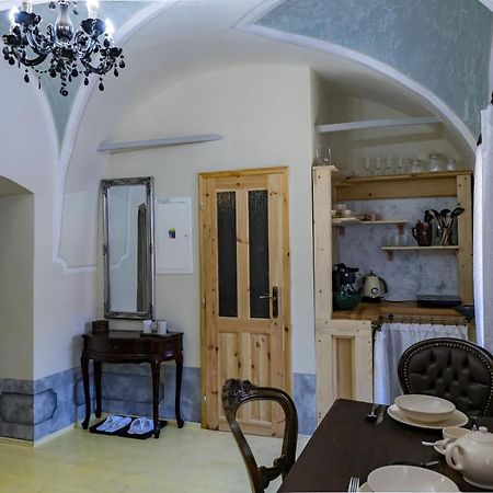 Apartman Charlotte V Dome So Studnou Na Streche Banská Štiavnica Eksteriør billede