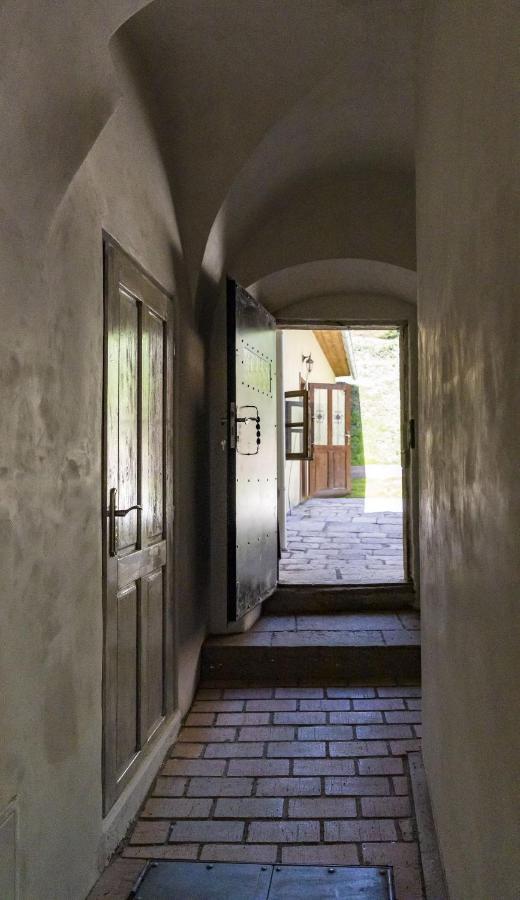 Apartman Charlotte V Dome So Studnou Na Streche Banská Štiavnica Eksteriør billede